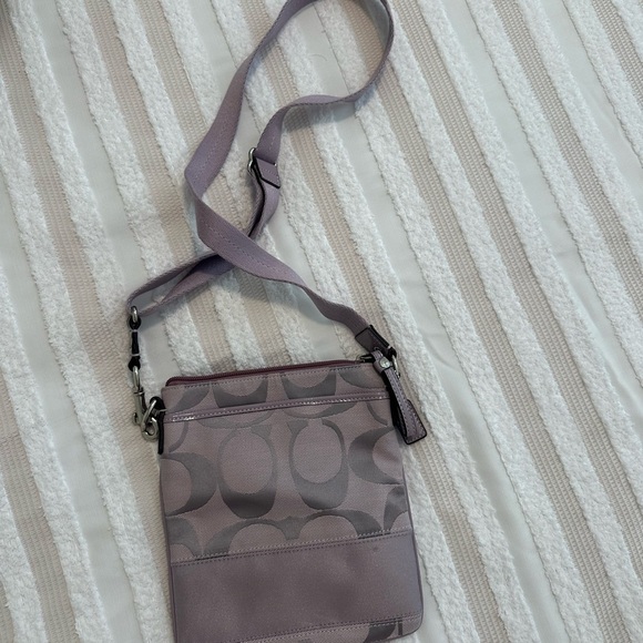 Coach Crossbody Bag - Picture 5 of 9